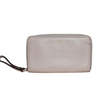 COACH Wristlet Wallet Pale Blush Pink Leather‎ Zip Around Organizer Purse